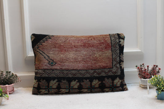 Handmade Turkish Lumbar Pillow Cover: Vintage Kilim Rug, 16x24 inch