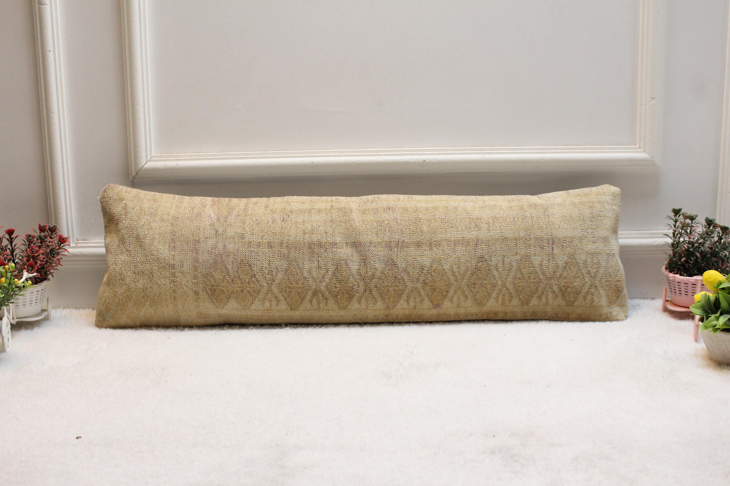 Handmade Turkish Kilim Lumbar Pillow – Creamy Beige Diamond Motif