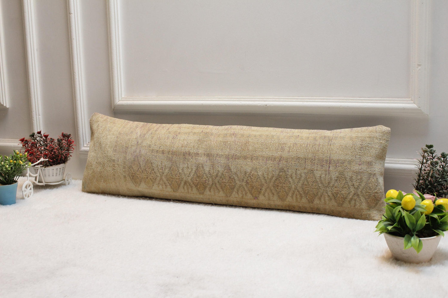 Handmade Turkish Kilim Lumbar Pillow – Creamy Beige Diamond Motif