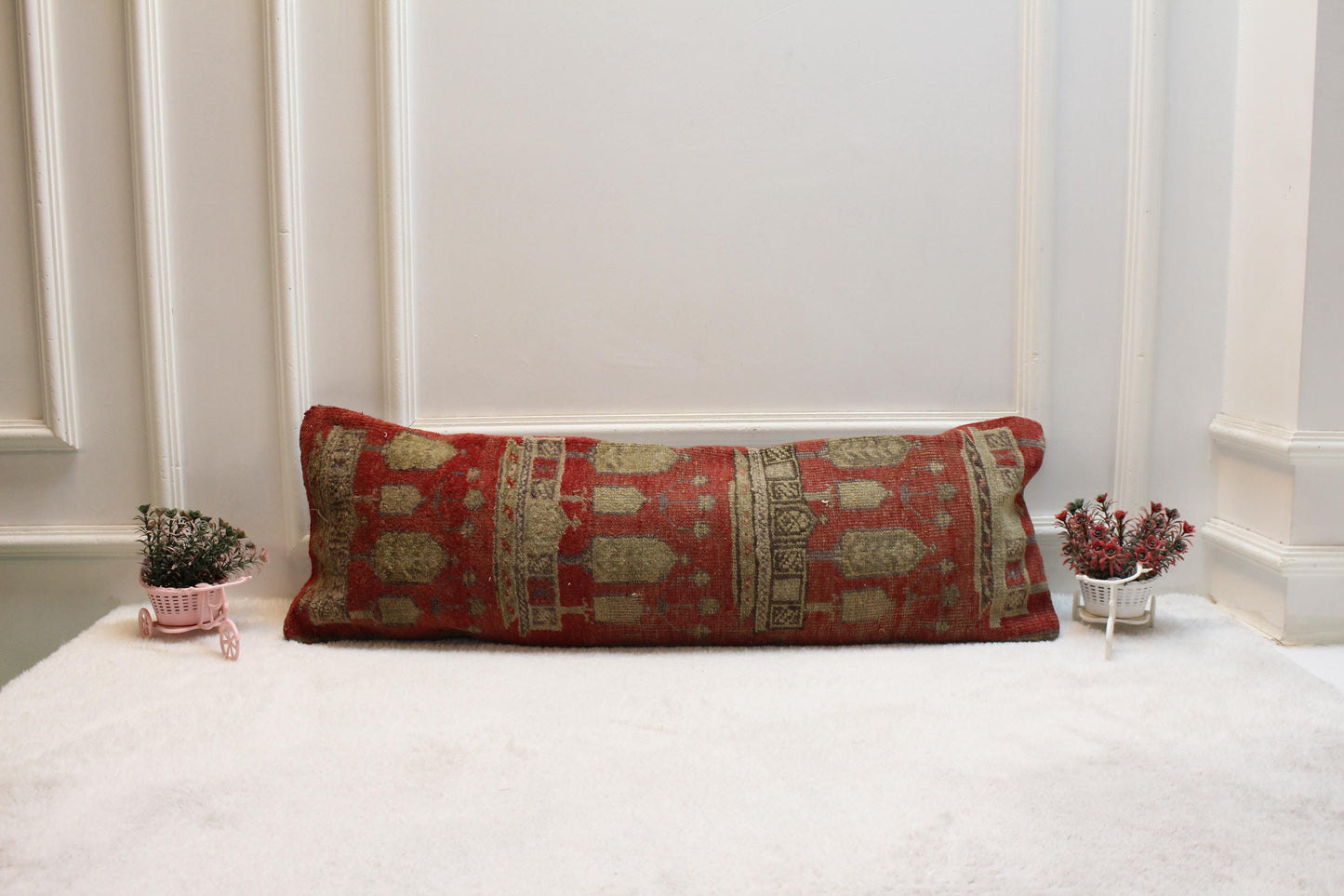 Vintage Turkish Rug Lumbar Pillow: Rustic Red & Beige Accent (12x36 inch)