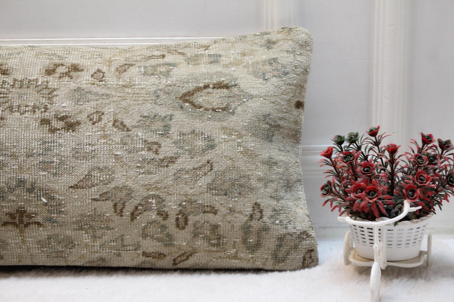 Vintage Turkish Rug Lumbar Pillow Cover: Southwestern Boho Cushion (12x36)