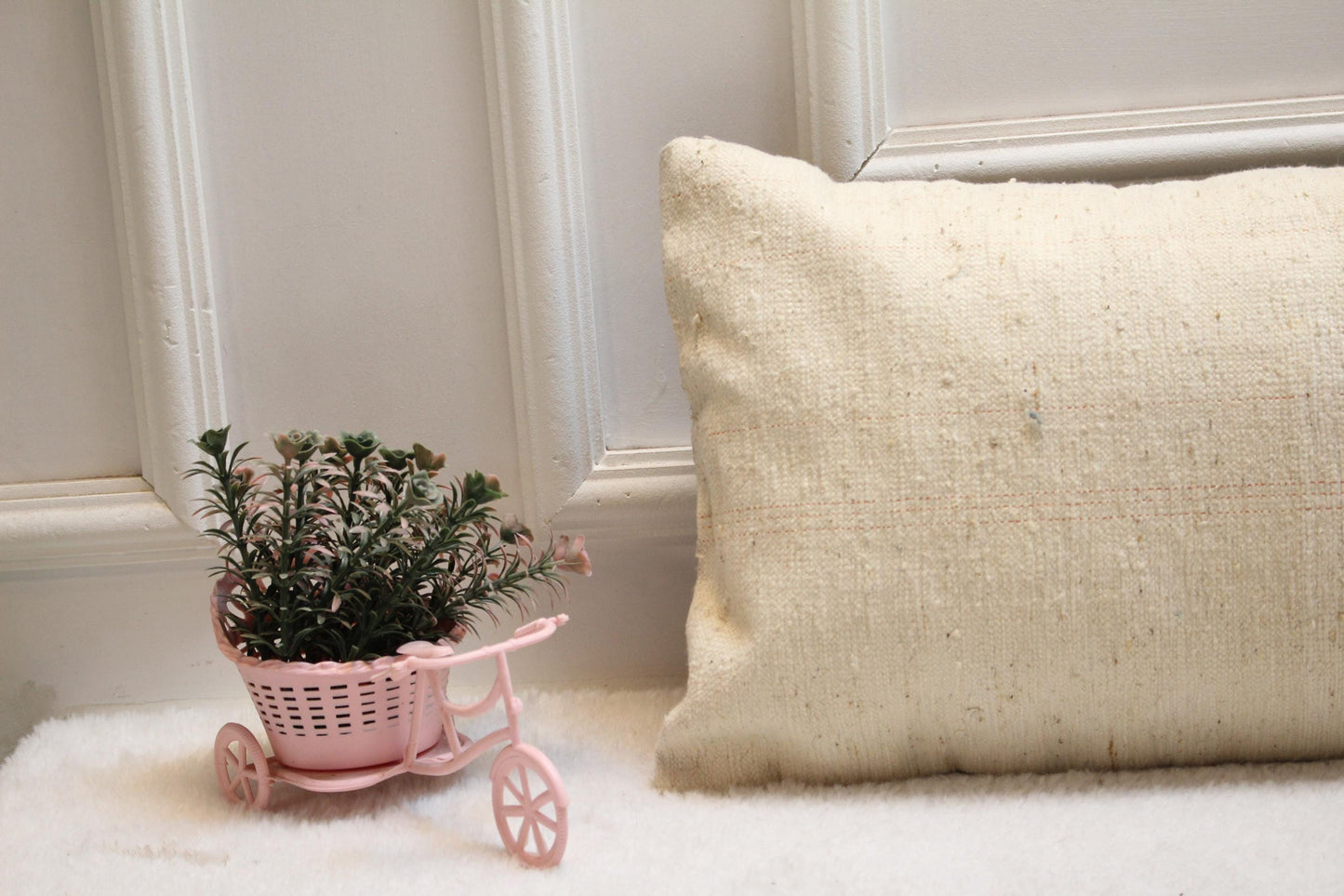 Handmade Floral Turkish Rug Lumbar Pillow Cover: Upcycled Kilim, 12x24 inch