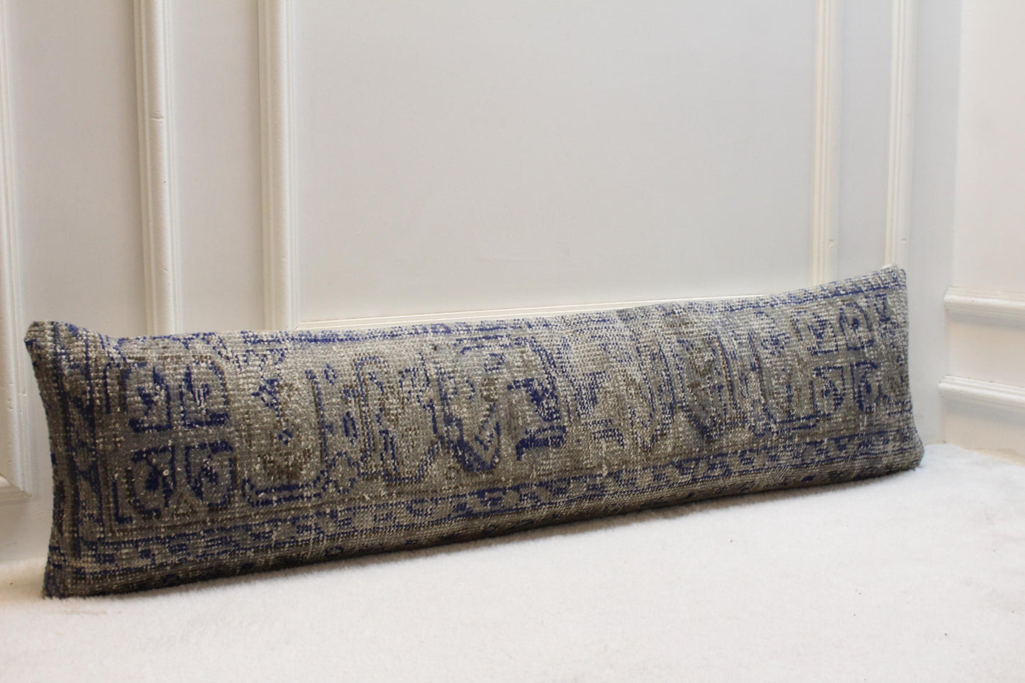 Turkish Lumbar Kilim Pillow Cover (30x120 in) | Skywashed Gray, Deep Blue Border