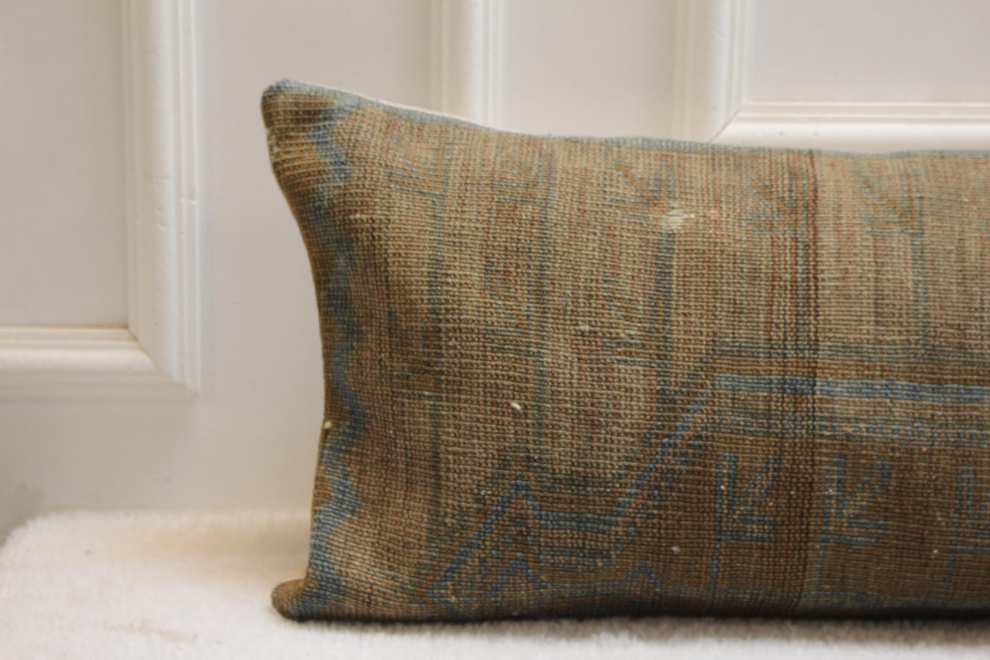 Handwoven Turkish Kilim Lumbar Pillow Cover | Rustic Bench Cushion (30x120 in)