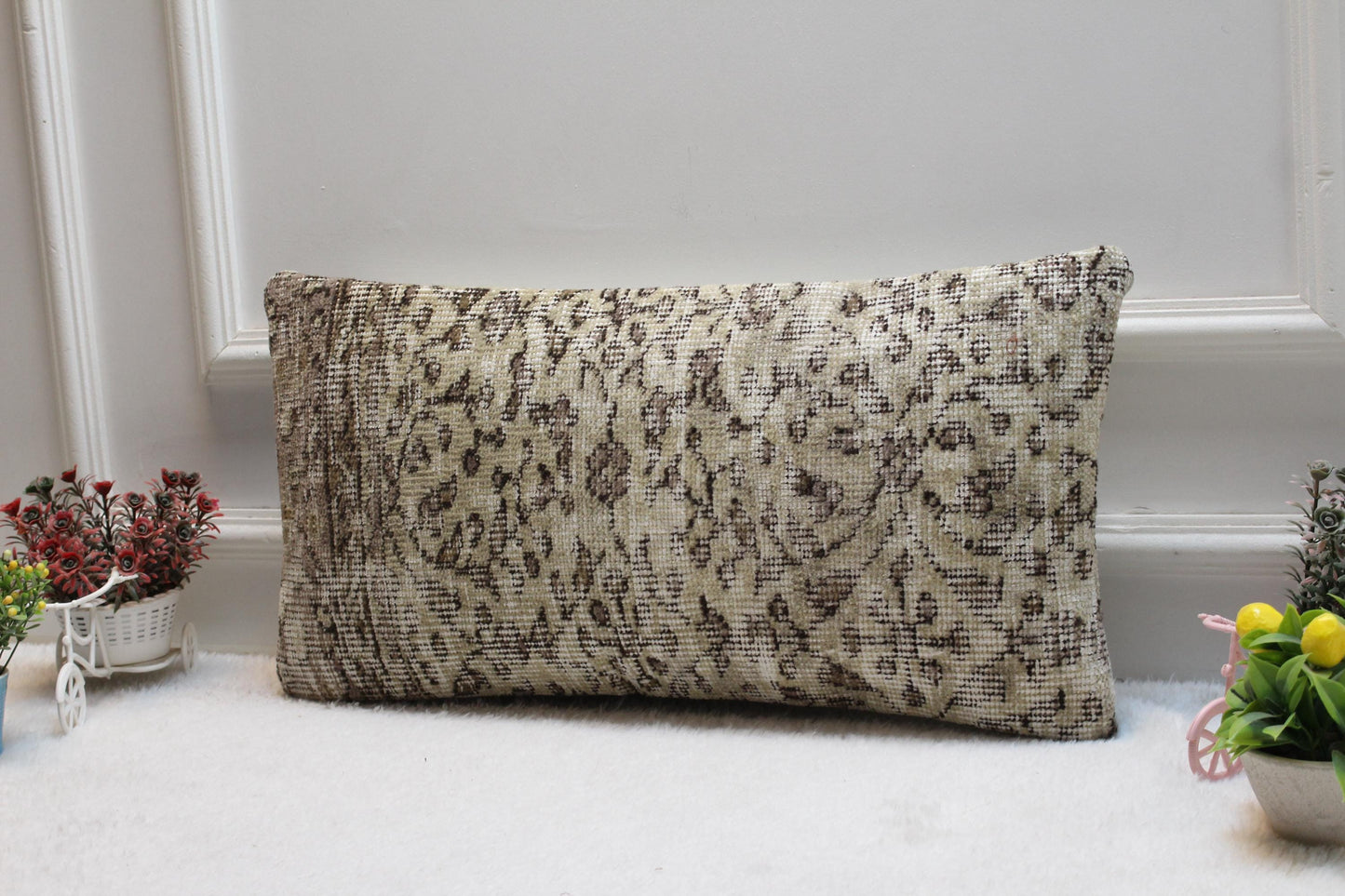 Handmade Turkish Kilim Lumbar Pillow Cover: Shabby Chic Decor (12x24)