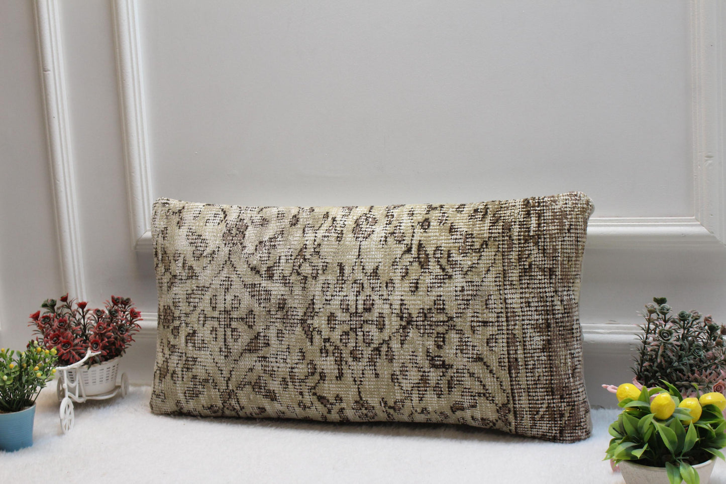 Vintage Turkish Rug Lumbar Pillow Cover: Bohemian Farmhouse Cushion (12x24)