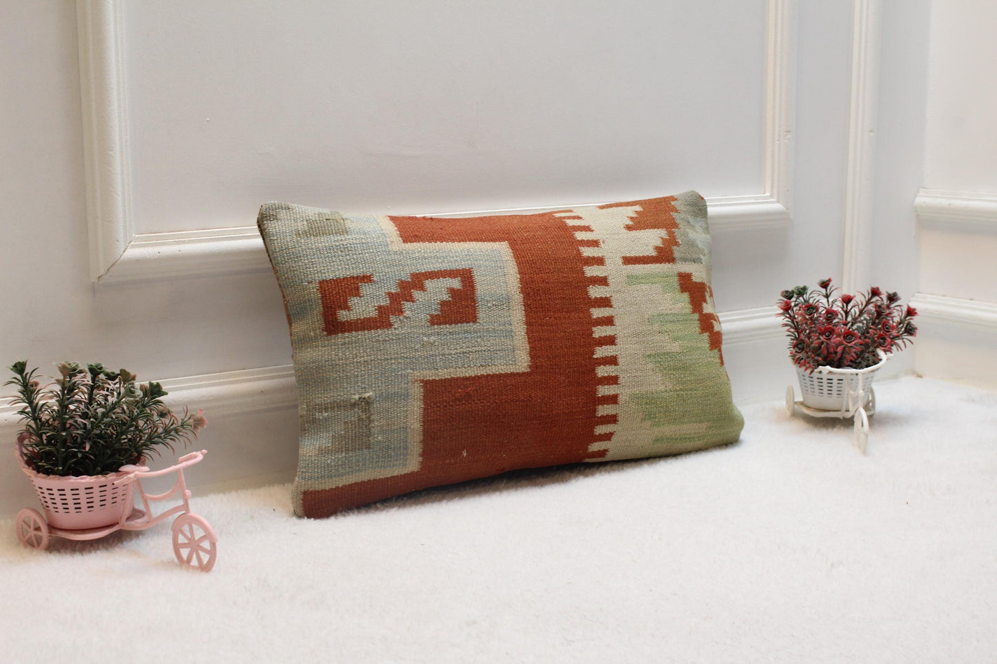 Vintage Kilim Lumbar Pillow Cover: Organic Wool, 12x20 inch
