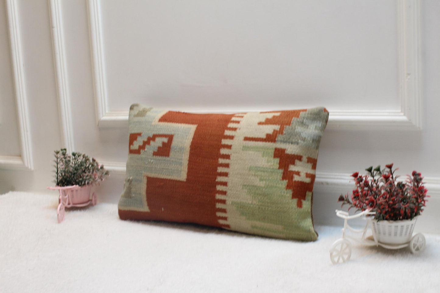 Vintage Kilim Lumbar Pillow Cover: Organic Wool, 12x20 inch