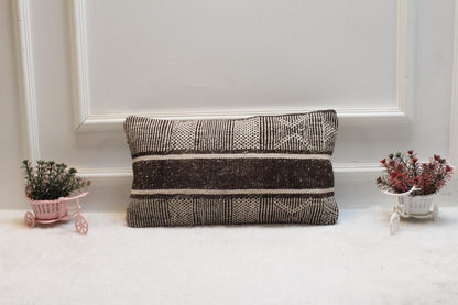 Handmade Turkish Kilim Pillow Cover: Organic Wool Lumbar Pillow (12x20 in)