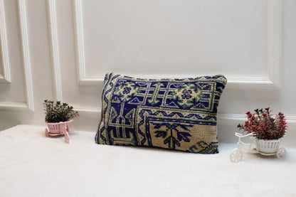 Handmade Geometric Turkish Rug Lumbar Pillow Cover (12x20 in)
