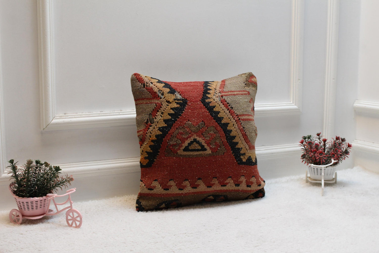 Handmade Kilim Pillow Cover: Geometric Turkish Rug, 16x16 inch