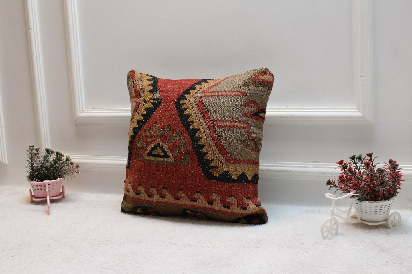 Handmade Kilim Pillow Cover: Geometric Turkish Rug, 16x16 inch