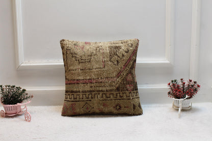 Handmade Brown Kilim Pillow Cover: Boho Home Decor (16x16 inc)