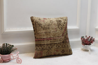 Handmade Brown Kilim Pillow Cover: Boho Home Decor (16x16 inc)