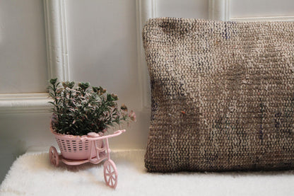 Handwoven Beige Kilim Lumbar Pillow Cover – Rustic Turkish Wool, 12x36”