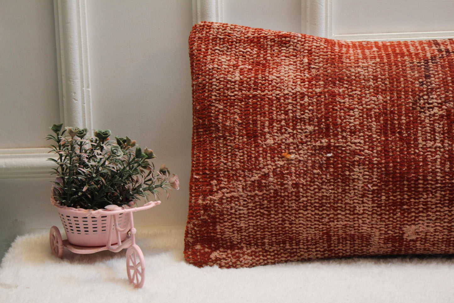Handwoven Red Kilim Lumbar Pillow – Vintage Turkish Wool, 12x36