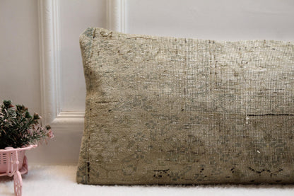 Beige Turkish Rug Lumbar Pillow Cover: Vintage Printed Bolster (12x36)