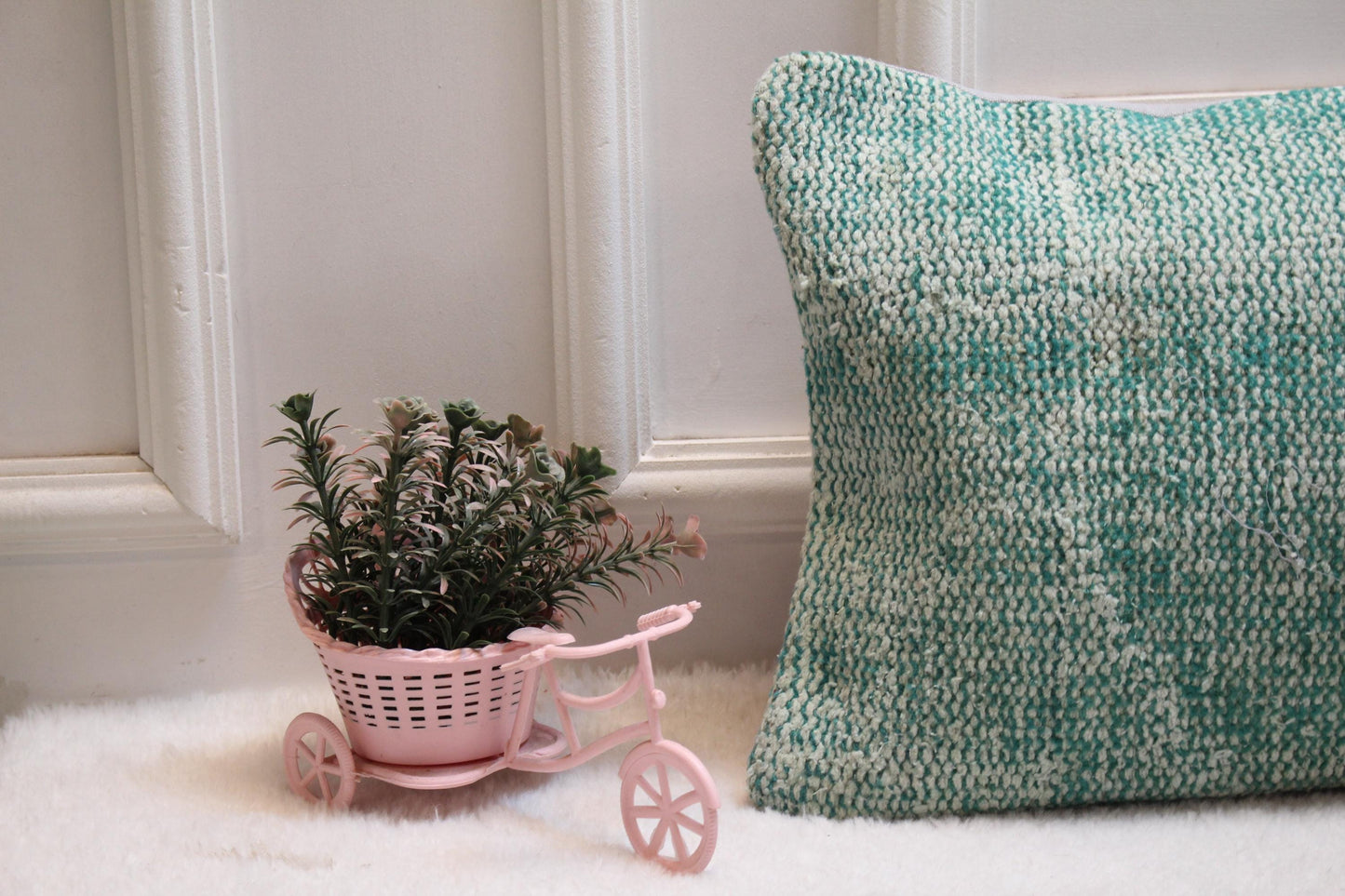 Green Vintage Turkish Rug Lumbar Pillow Cover: Handmade Wool, 12x36 inch