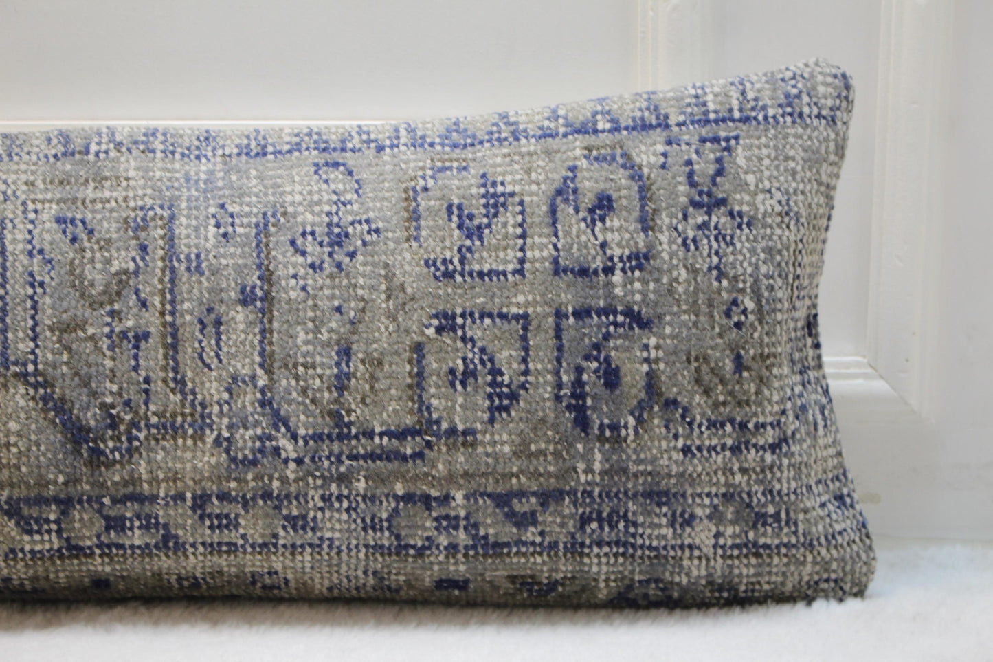 Turkish Lumbar Kilim Pillow Cover (30x120 in) | Skywashed Gray, Deep Blue Border
