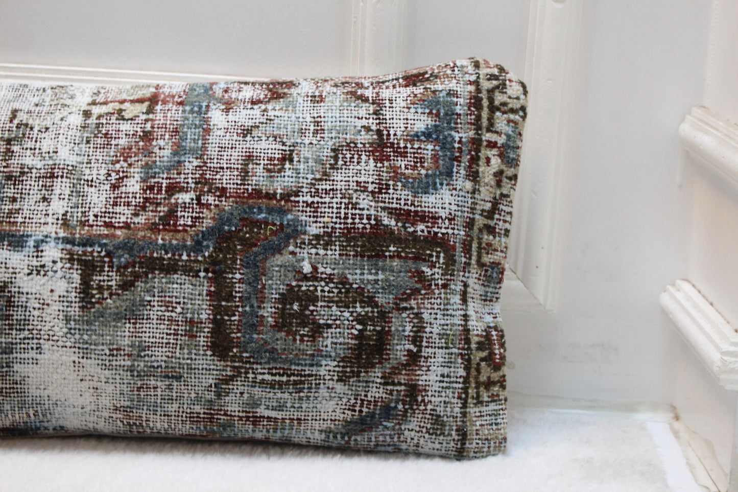 Handwoven Turkish Kilim Pillow – Vintage Ivory, Blue & Chestnut (30x120 inches)
