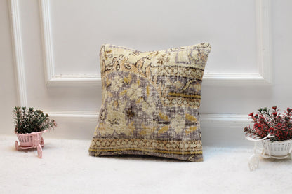 Handmade Turkish Rug Pillow Cover: Floral Kilim Pillow Case (16x16 in)