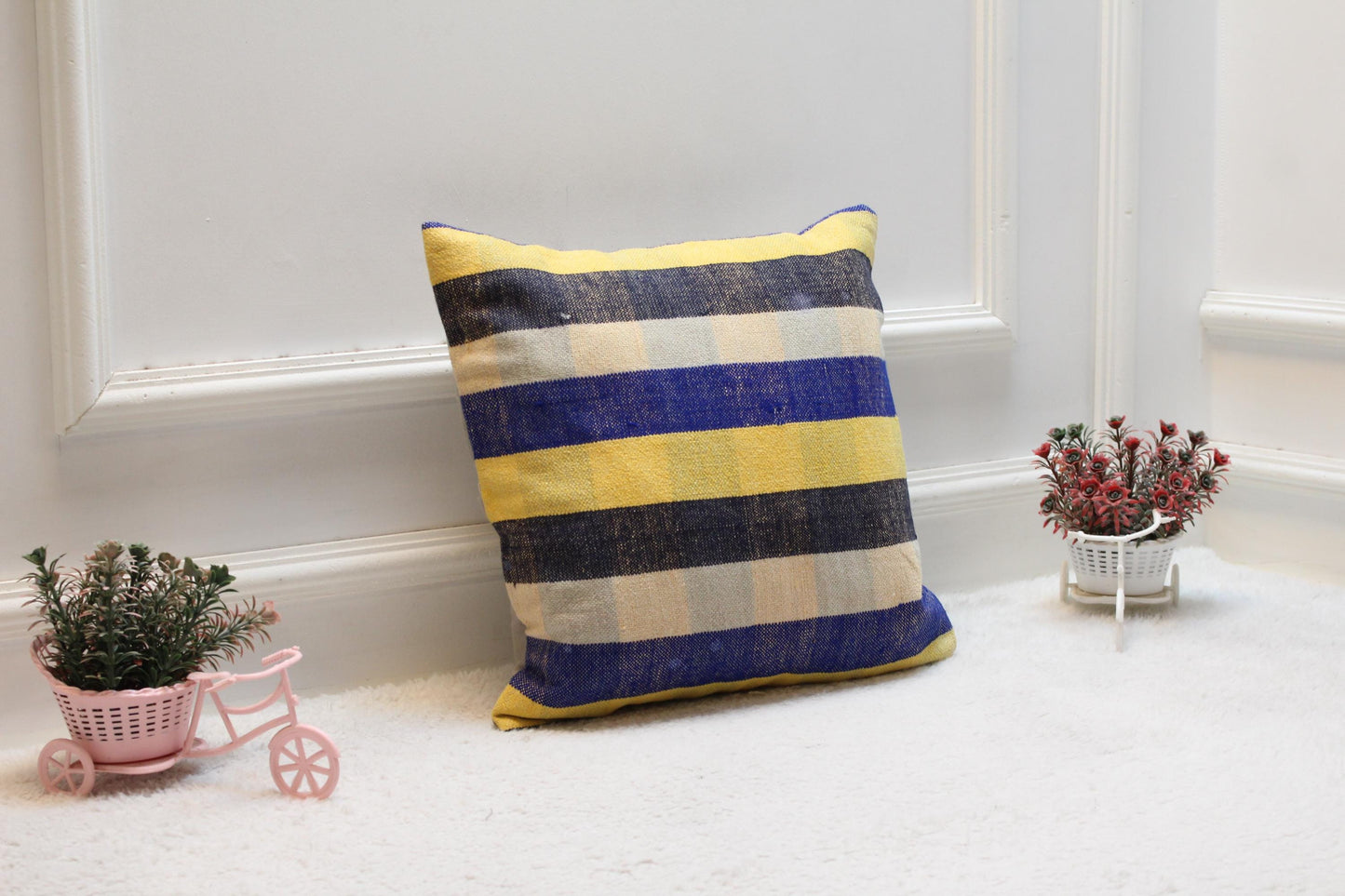 Handmade Turkish Kilim Pillow Cover: 16x16 Bohemian Home Decor