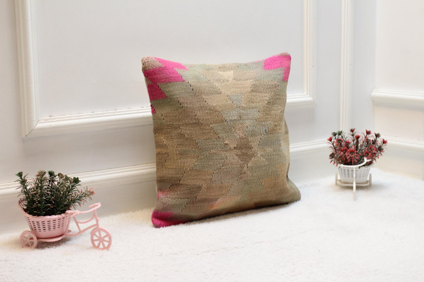 Handmade Turkish Rug Pillow Cover: Beige & Pink Kilim, 16x16 Square