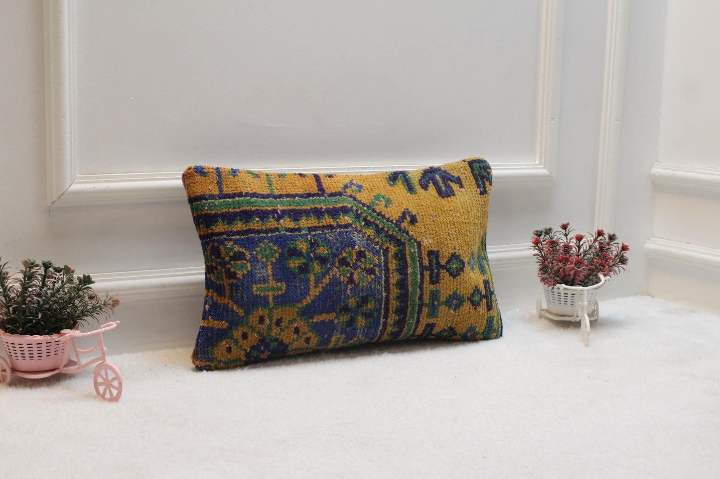 Handmade Turkish Rug Pillow Cover: Vintage Kilim Lumbar Pillow, 12x20 inch