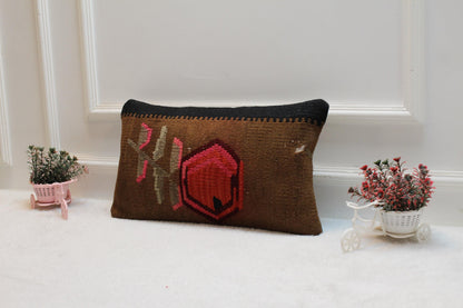 Vintage Turkish Kilim Pillow Cover: Organic Wool Lumbar Pillow (12x20in)