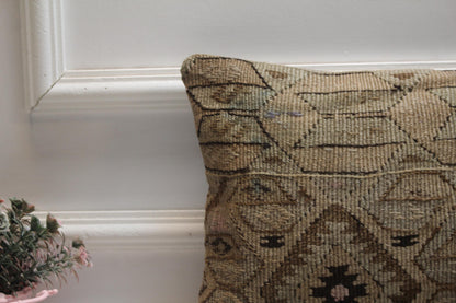 Handmade Lumbar Kilim Pillow Cover: Organic Wool Throw Pillow (12x20 inc)