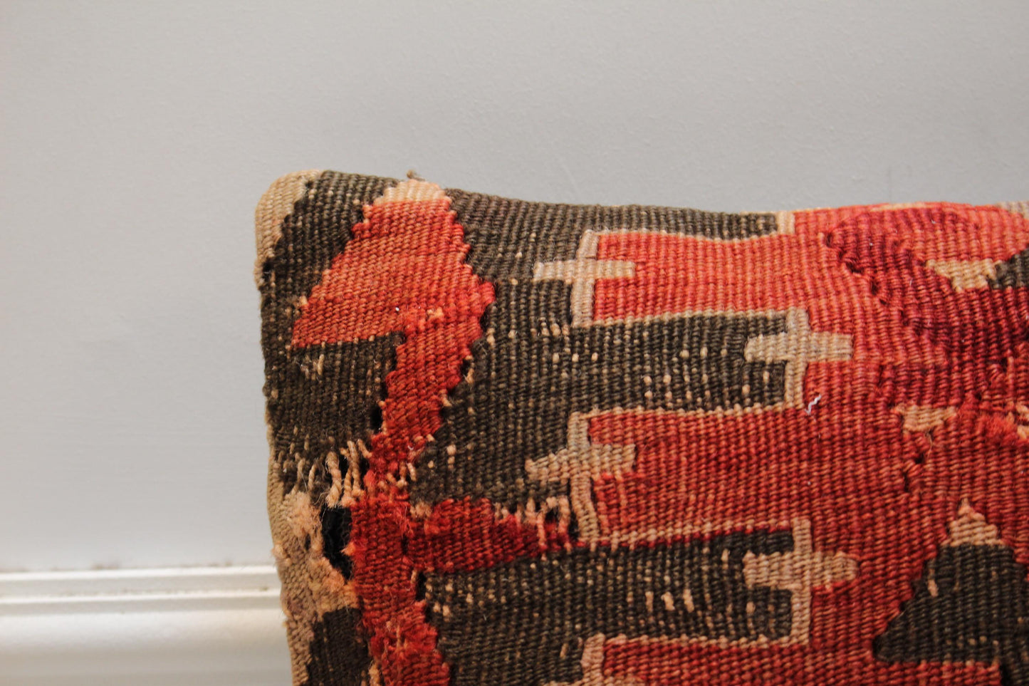 Handmade Kilim Pillow Cover: Organic Wool, Vintage Rug (16x16 in)
