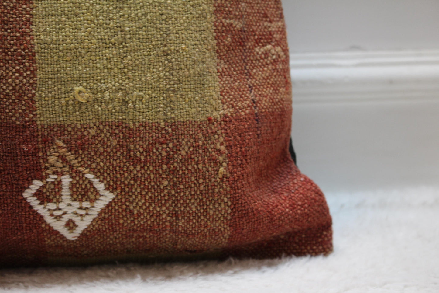 Handmade Square Kilim Pillow Cover: Organic Wool Throw Pillow (16x16 in)