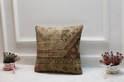 Handmade Brown Kilim Pillow Cover: Boho Home Decor (16x16 inc)