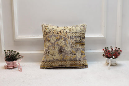 Handmade Turkish Rug Pillow Cover: Floral Kilim Pillow Case (16x16 in)