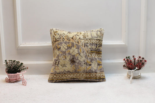 Handmade Turkish Rug Pillow Cover: Floral Kilim Pillow Case (16x16 in)
