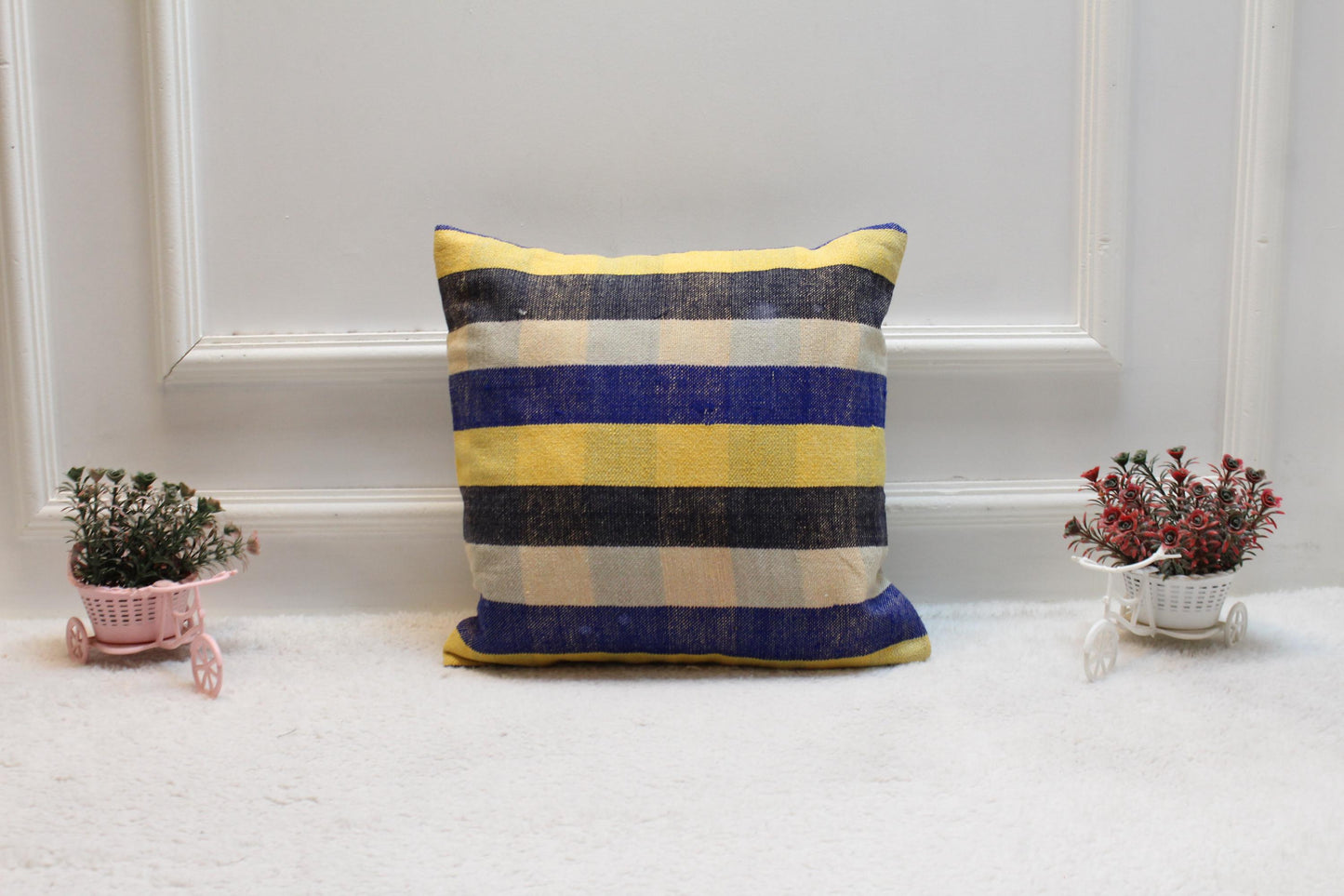 Handmade Turkish Kilim Pillow Cover: 16x16 Bohemian Home Decor