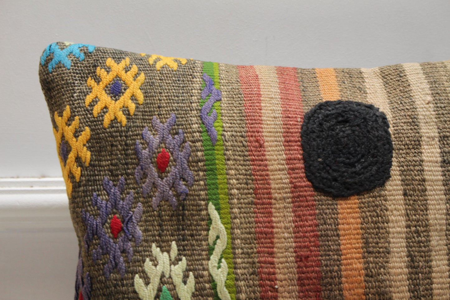 Handmade Geometric Kilim Pillow Cover: Upcycled Anatolian Wool (16x16 in)