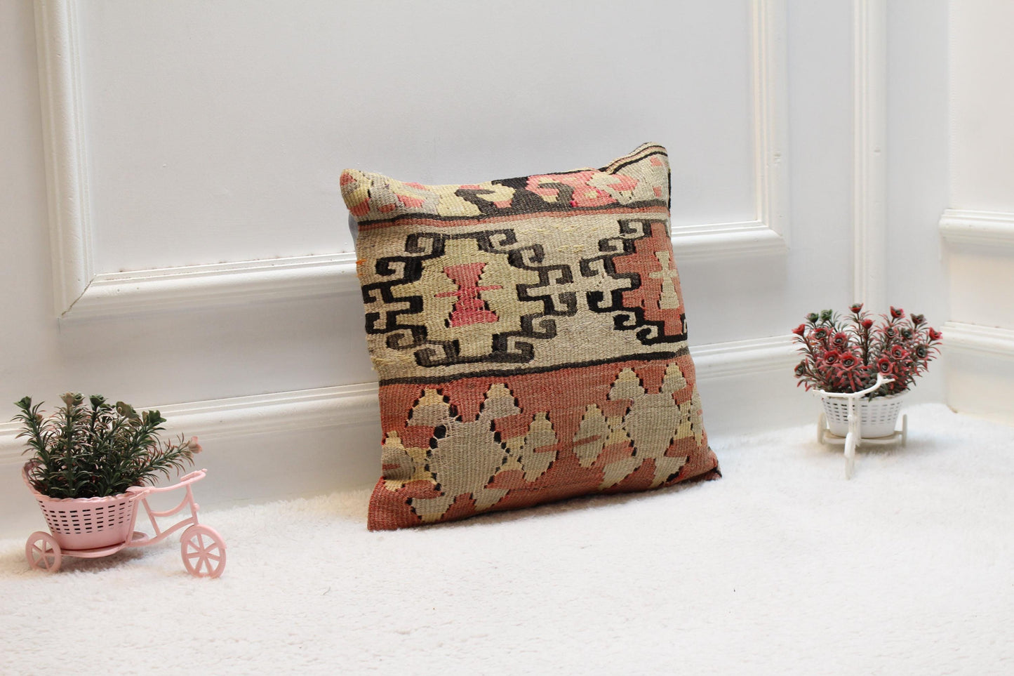 Vintage Kilim Pillow Cover: 16x16 Inch Handmade Wool Throw Cushion