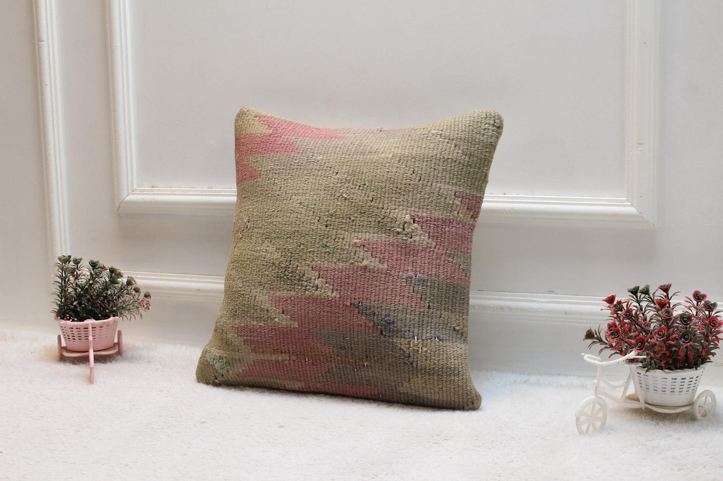 Handmade Geometric Kilim Pillow Cover: Turkish Woven Wool, 16x16 inch
