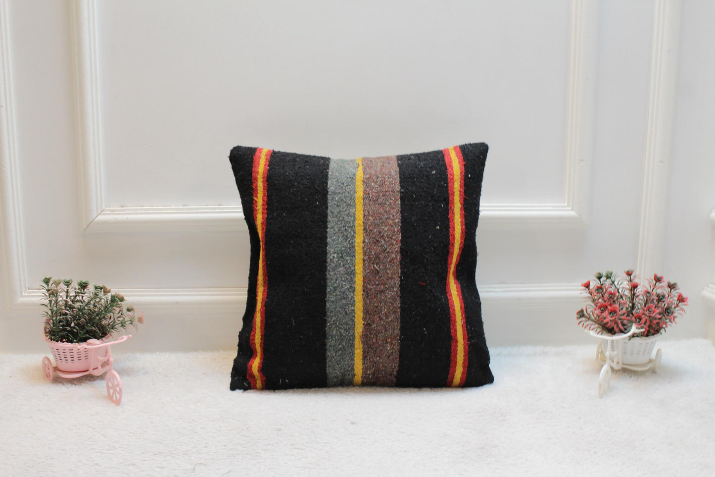 Vintage Turkish Rug Pillow Cover: Handwoven Kilim, 16x16 inch