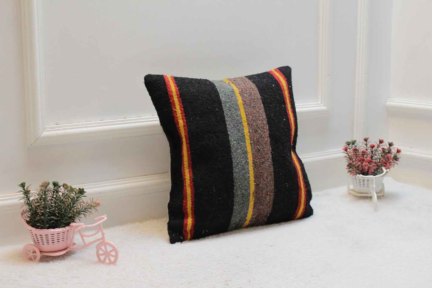 Vintage Turkish Rug Pillow Cover: Handwoven Kilim, 16x16 inch