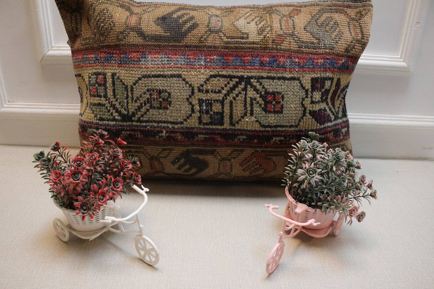 Handmade Kilim Pillow Cover: Earthy Boho Decor, 16x24 inch