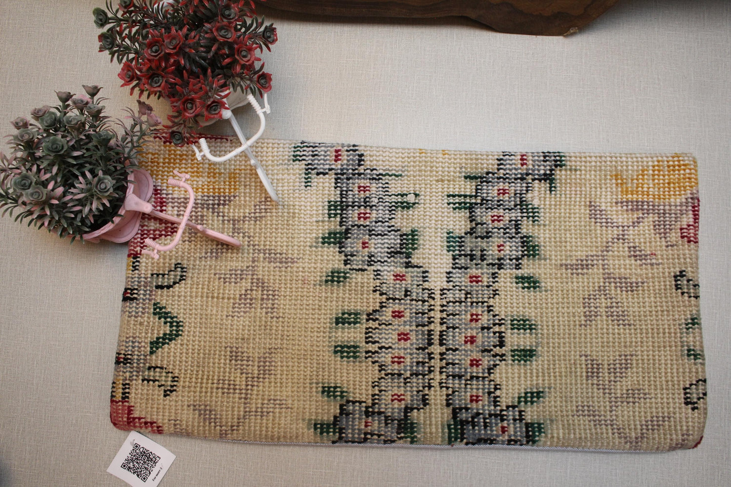 Floral Kilim Lumbar Pillow Cover: Upcycled Woven Rug, Boho Accent (12x24 in.)