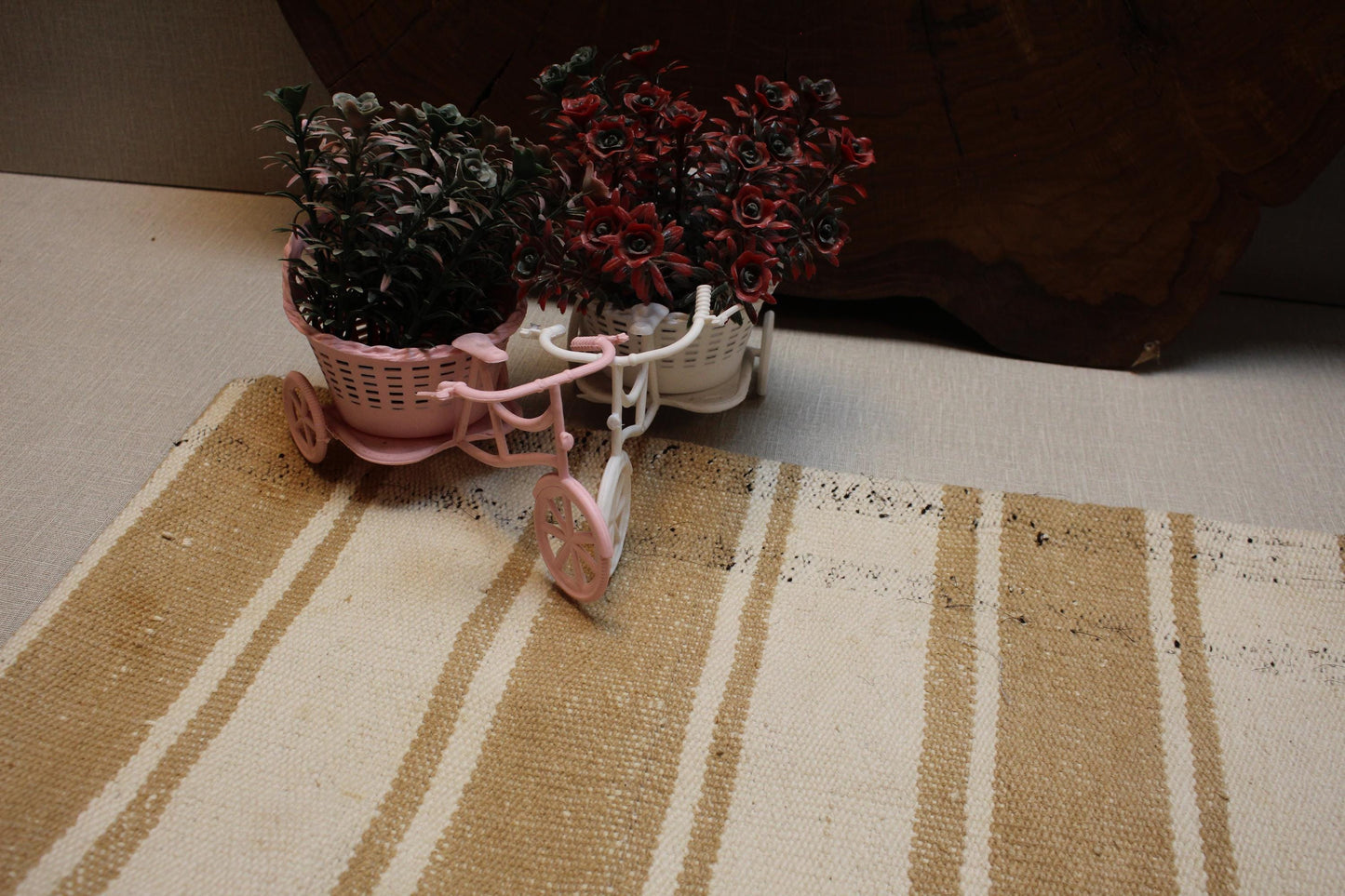 Handwoven Kilim Pillow Cover: Beige Cream Wool, Upcycled Rug (12x24 in.)