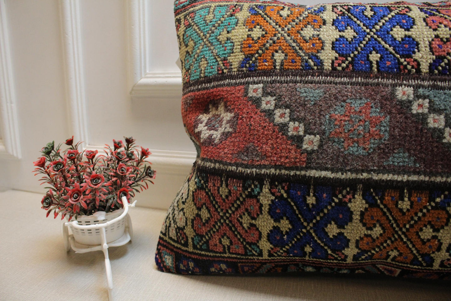 Handmade Kilim Pillow Cover: Upcycled Turkish Wool, Tribal Design (16x24 in