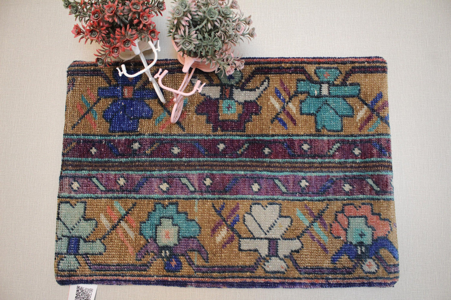 Vintage Turkish Kilim Pillow Cover: Boho Floral Accent Pillow (16x24 inc.)