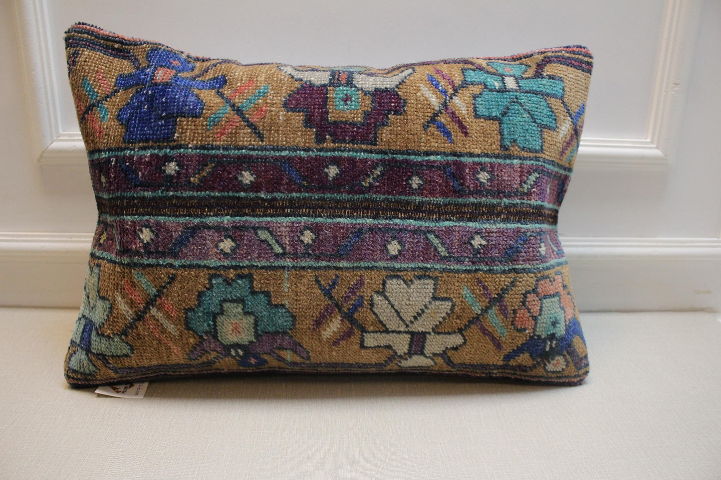 Vintage Turkish Kilim Pillow Cover: Boho Floral Accent Pillow (16x24 inc.)