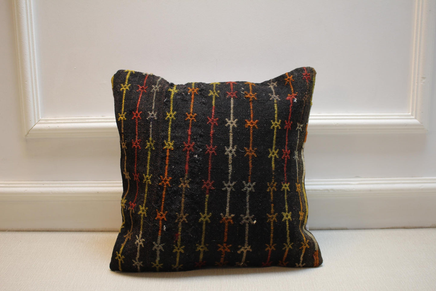 Vintage Turkish Kilim Pillow Cover: Handmade Boho Geometric Cushion