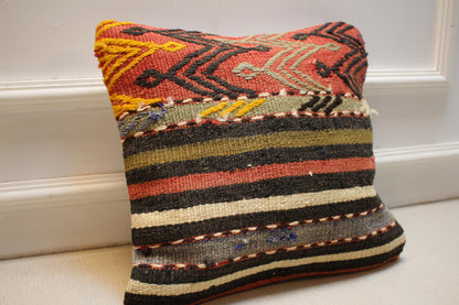 Vintage Turkish Kilim Pillow Cover: Handmade Boho Throw Cushion