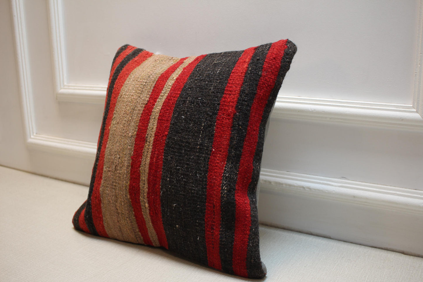 Handmade Turkish Kilim Pillow Cover: Boho Woven Cushion (16x16 in)